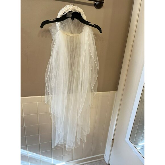Vintage 1990s Beaded Bridal Headband Veil Cream Tulle Two Tier Mid Length - Picture 3 of 16